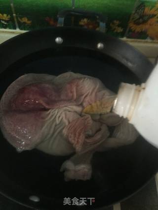 黄豆猪肚汤的做法步骤：5