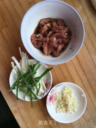茄子焖饼的做法步骤：3