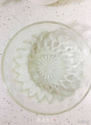 凉拌凉皮的做法步骤：1