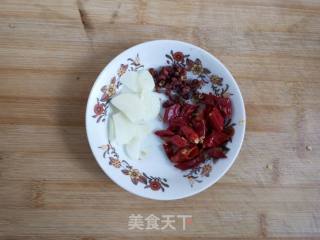 素炒茼蒿的做法步骤：2