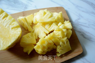 菠萝反转蛋糕的做法步骤：1