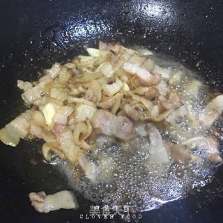 青椒小炒肉的做法步骤：3