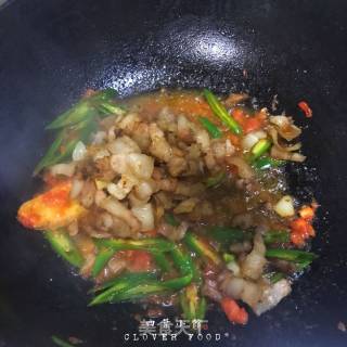 青椒小炒肉的做法步骤：7