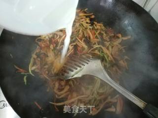 【学生便当】鱼香杏鲍菇的做法步骤：8