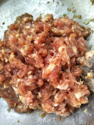 香菇酿肉的做法步骤：2