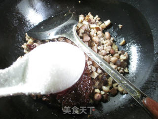 肉末花生米香菇酱的做法步骤：9