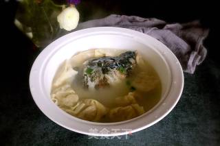 刀鱼馄饨鱼头汤的做法步骤：10