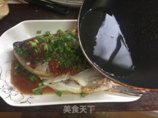 剁椒鱼头的做法步骤：9