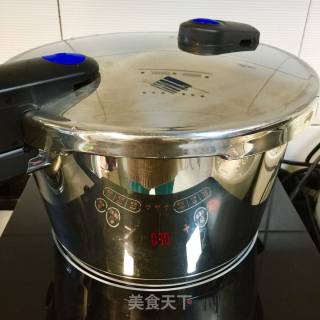 番茄土豆排骨汤的做法步骤：6