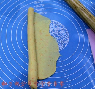 胡萝卜小面包的做法步骤：6