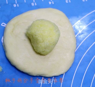 心形椰蓉面包的做法步骤：8