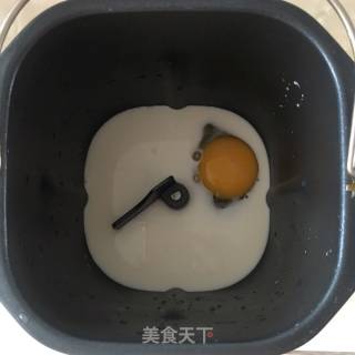 蔓越莓面包的做法步骤：1