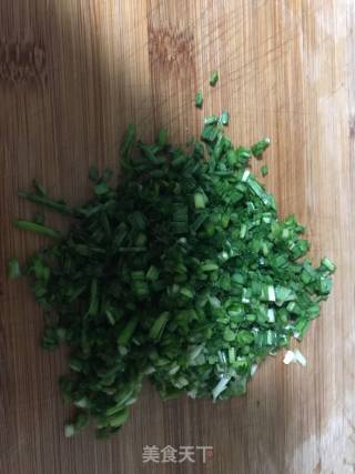 香煎小蒜饼的做法步骤：1