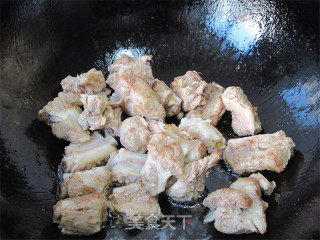 茄汁排骨龙眼肉的做法步骤：5