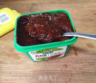 豆瓣酱芦笋炒咸肉的做法步骤：11