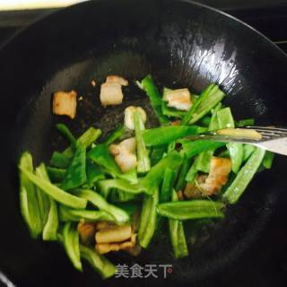 农家小炒肉的做法步骤：4
