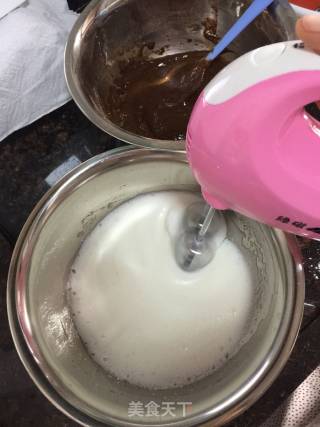 草莓奶油蛋糕卷的做法步骤：3