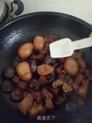 香菇红烧肉的做法步骤：16