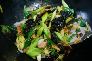 肉炒青蒜的做法步骤：6
