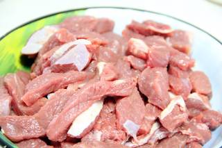 秘制牛肉干的做法步骤：1
