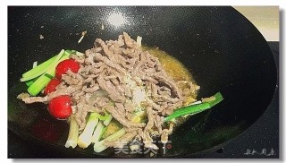 芹菜牛肉丝的做法步骤：9