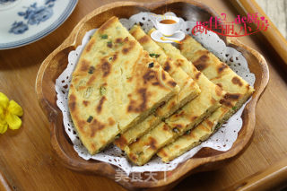 玉米面葱花饼的做法步骤：10