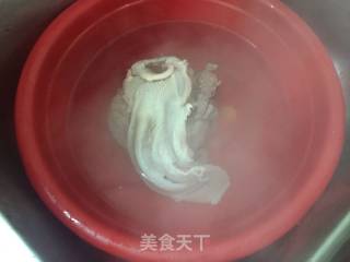 猪舌茶树菇汤的做法步骤：3