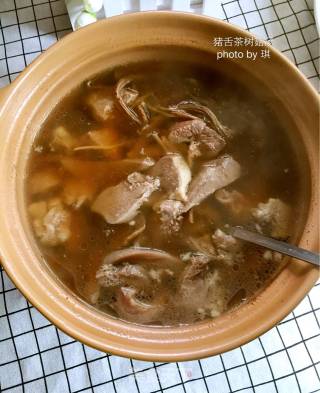 猪舌茶树菇汤的做法步骤：10