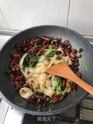炒大拉皮的做法步骤：9