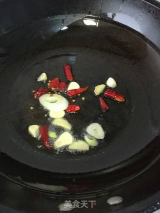 猪皮炒黄豆的做法步骤：5