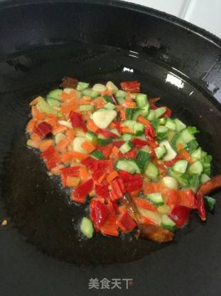 猪皮炒黄豆的做法步骤：6