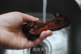 腊肉煲仔饭的做法步骤：2