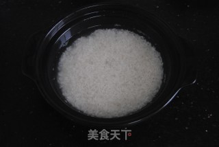 腊肉煲仔饭的做法步骤：5