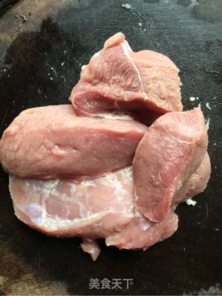 自制猪肉松的做法步骤：2
