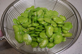 蚕豆炒腊肉的做法步骤：4