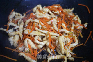 香菜小炒肉的做法步骤：5