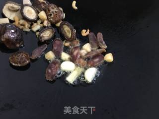 花菇焖芥菜的做法步骤：7