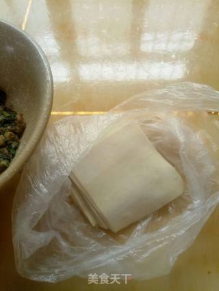 馄饨清汤面的做法步骤：2