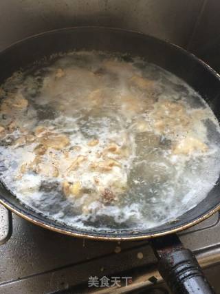 青椒炒鸡排的做法步骤：1
