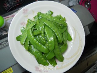 补铁能手——清炒荷兰豆的做法步骤：3