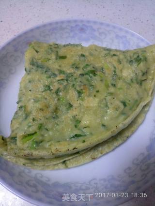香菜鸡蛋饼的做法步骤：9