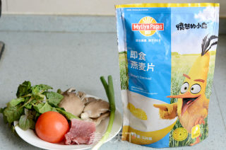 燕麦肉片疙瘩汤的做法步骤：1