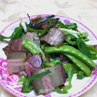 豌豆角小腊肉的做法步骤：5