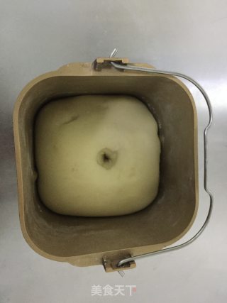 椰蓉面包卷的做法步骤：9
