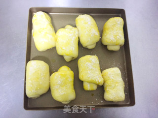 椰蓉面包卷的做法步骤：15