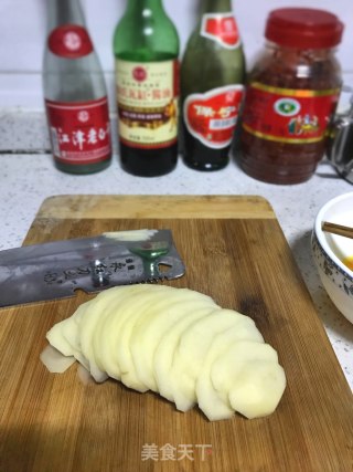 芙蓉蛋和清炒土豆丝的做法步骤：1