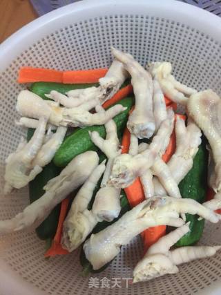 秘制酱汁泡凤爪的做法步骤：2
