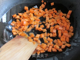 腊肠煲仔饭的做法步骤：3