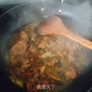 红烧大骨头的做法步骤：6