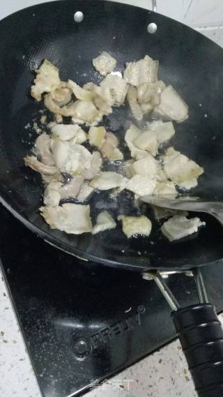 回锅肉的做法步骤：3